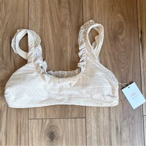 Andie Swim the Hydra Bikini Top NWT size Medium Vanilla Crochet Ruffle Lace